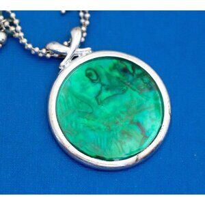 18 inch, Vintage Green Gem Diamond Circle Pendant Necklace D3
